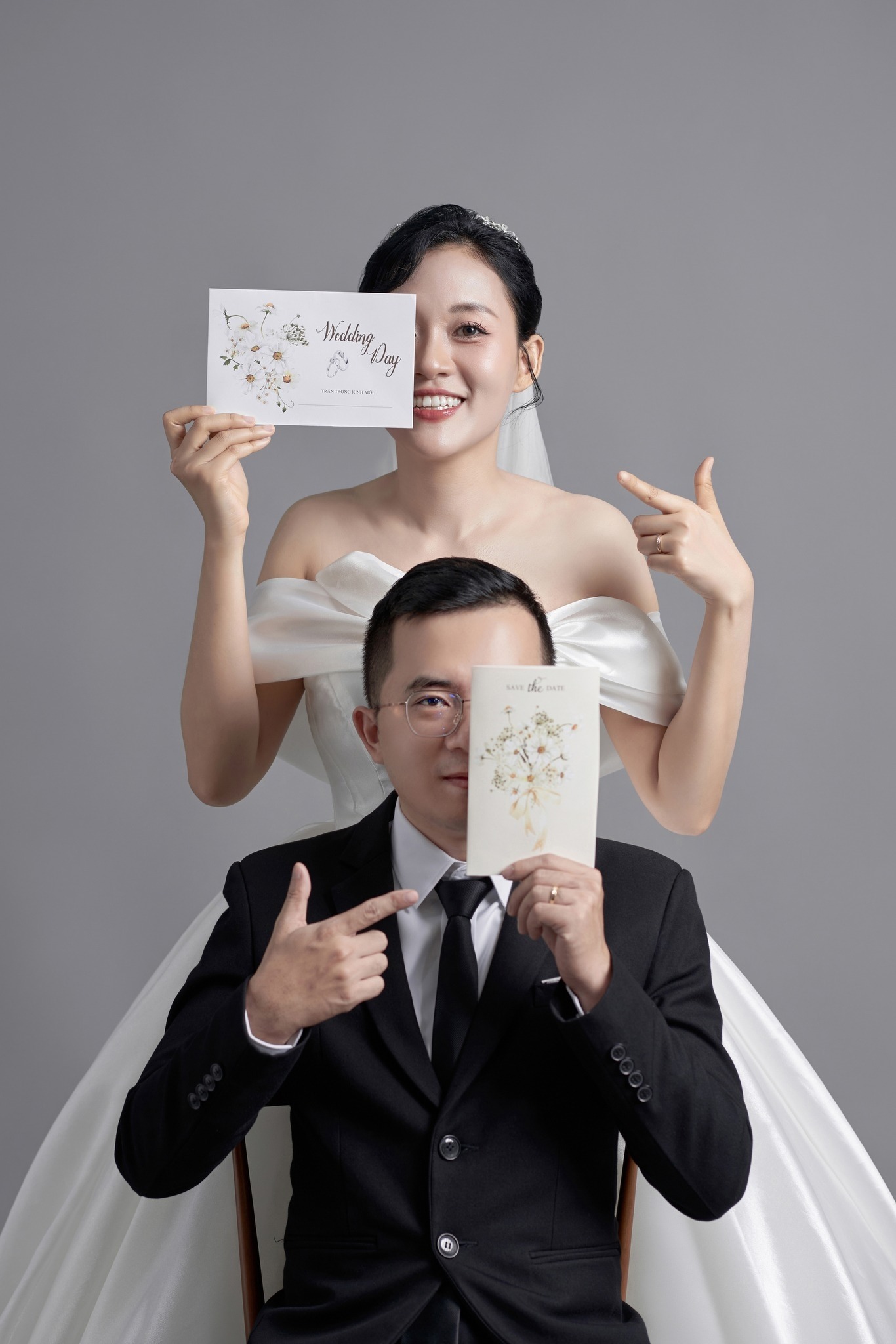 Cô Dâu Có Nên Thuê Chụp Ảnh Cưới Hay Tự Chụp Ảnh Cưới?