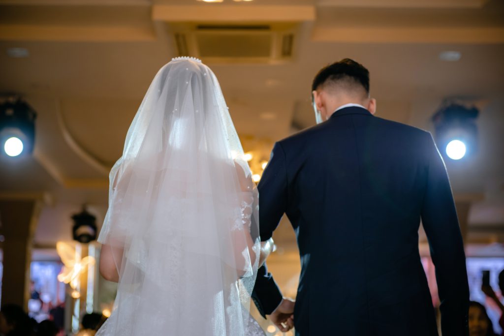 Chi phí đám cưới: Lên plan chuẩn chỉnh từ A đến Z cho đám cưới trong mơ - Omni Bridal- Đơn vị cung cấp dịch vụ cưới trọn gói chuyên nghiệp và uy tín.